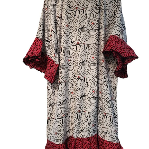 ONE SIZE V-neck beautiful soft fabric Custom made lounge or relaxing dress. - Picture 2 of 8